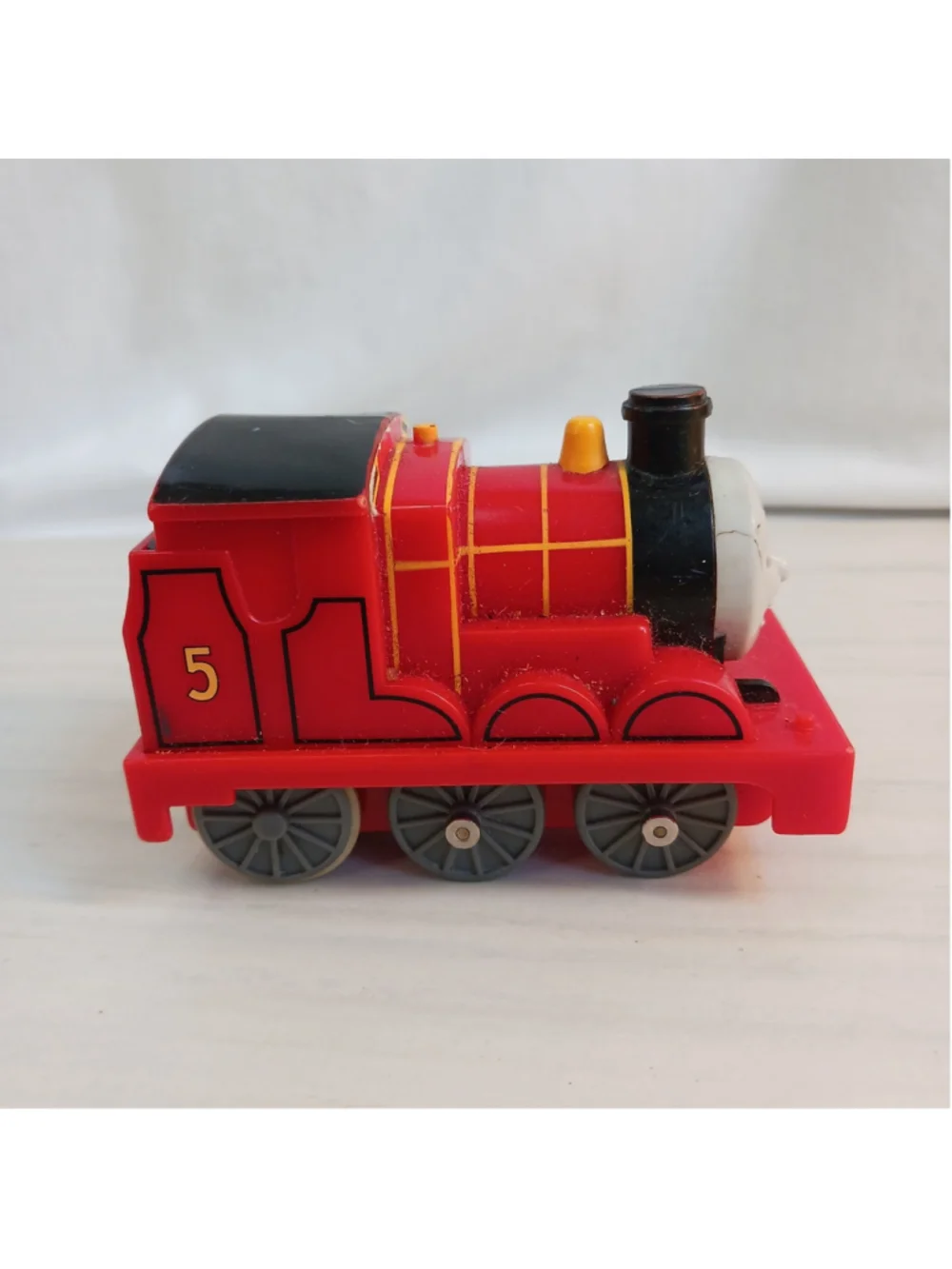 Thomas & Friends Pull Back James 4
